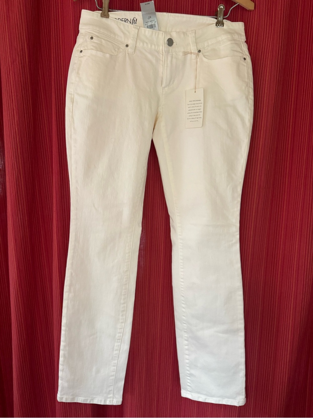 Ann Taylor Modern Fit Slim Leg Cream Jeans Size 4P Petite